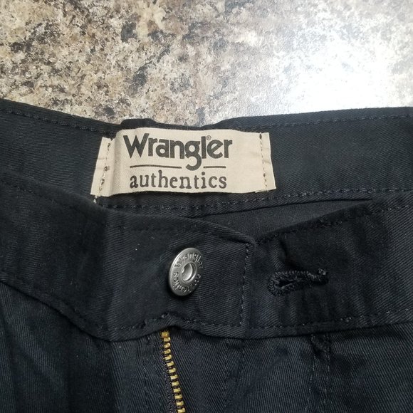 Men's Wrangler Blue Black Cargo Gorpcore Shorts  Size 38 NWT - Picture 6 of 9